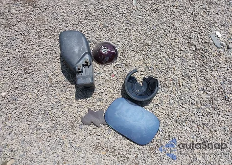 2018 Chevrolet Equinox Lt z USA, uszkodzony, nr VIN 3GNAXJEV4JS603478